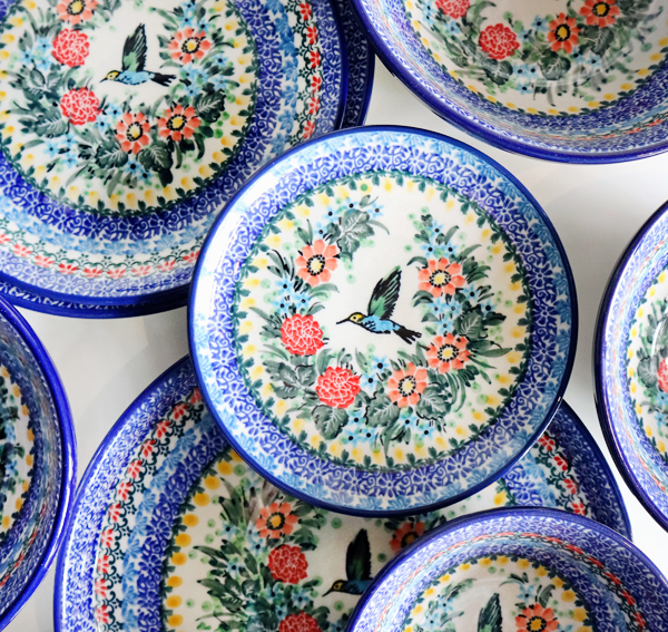 Ceramiczne naczynia, ręcznie malowane, ceramika artystyczna bolesławiec dekoracja U3357 koliber, fruwający ptaszek