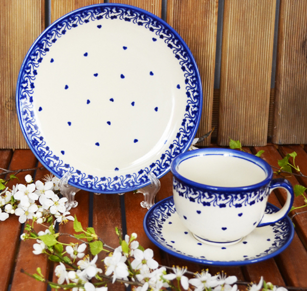 Ceramiczne naczynia, ręcznie malowane, ceramika artystyczna bolesławiec, manufaktura galia bolesławiec, dekoracja serce ps