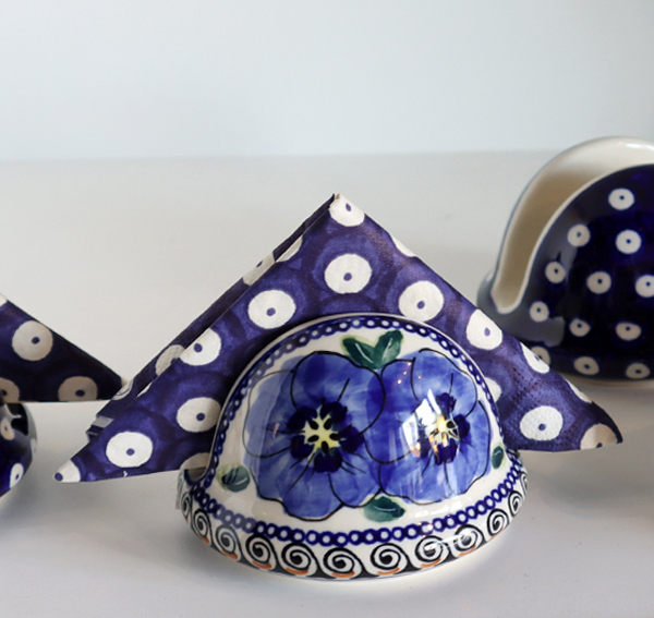 Ceramiczne naczynia, ręcznie malowane, ceramika artystyczna bolesławiec serwetniki